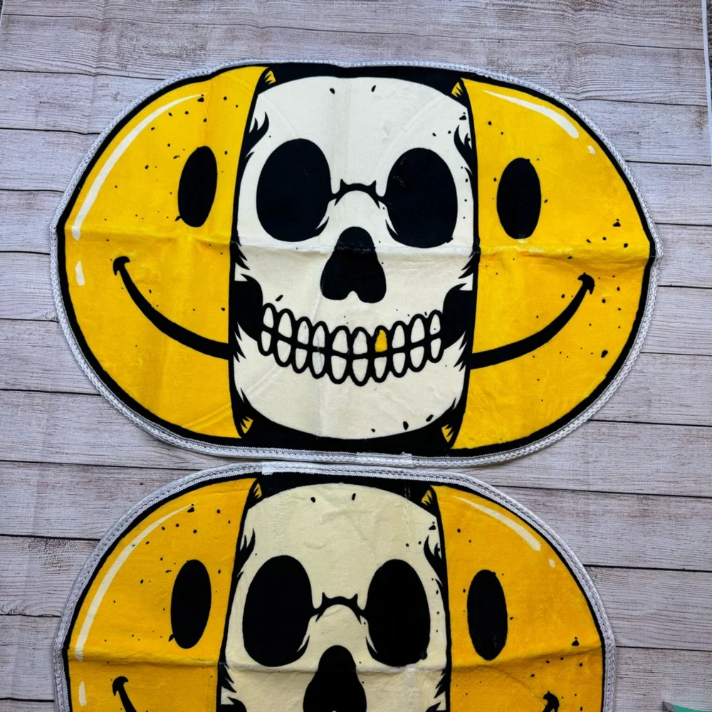 Set of 2 Smiling Skull Print Pattern Bath Rugs Art Microfiber Tufted Non-Slip